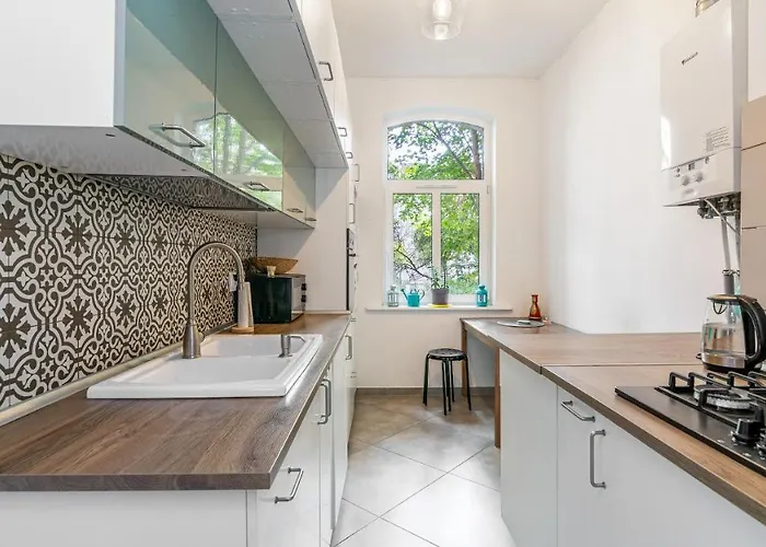 Apartment Venti Broniewskiego 1 *